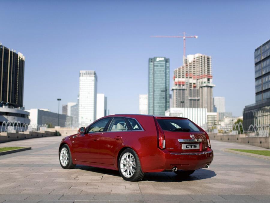  Cadillac CTS Sport Wagon 2009 года  (фото 4 из 28)
